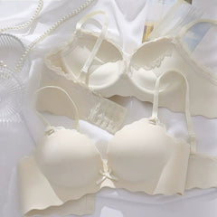 Elegant Lift Wireless Bra Set